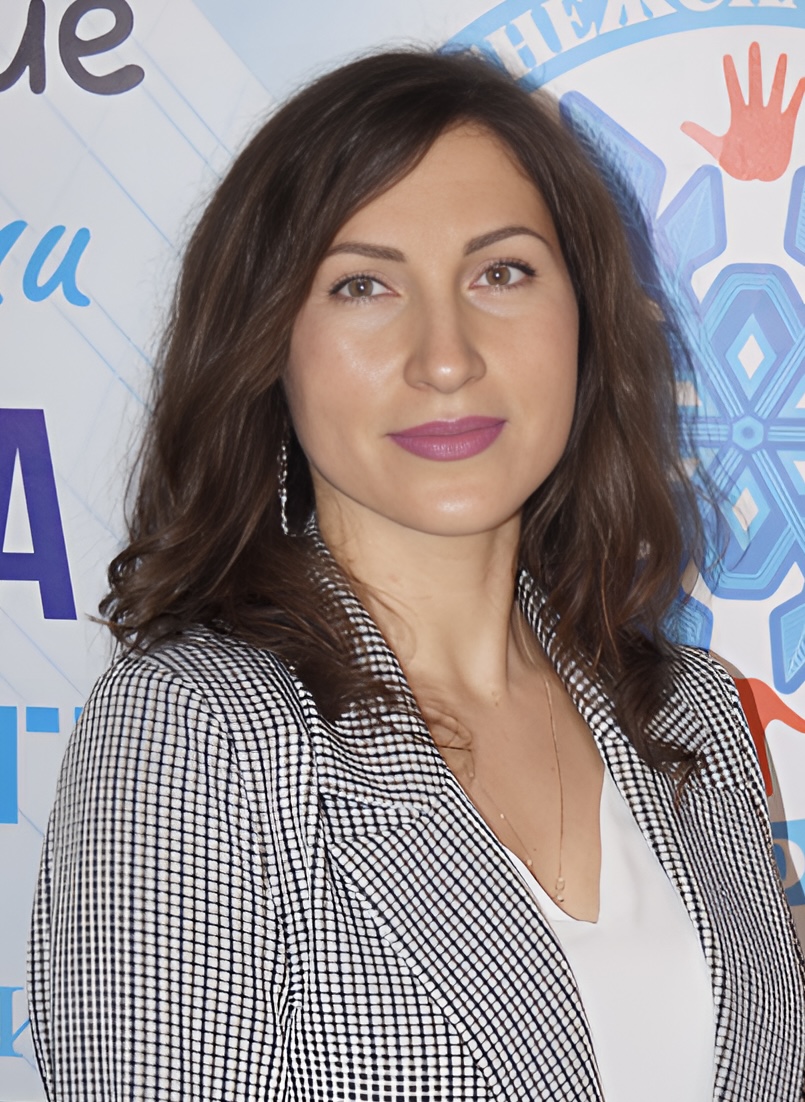 Адамия Карина Батировна.